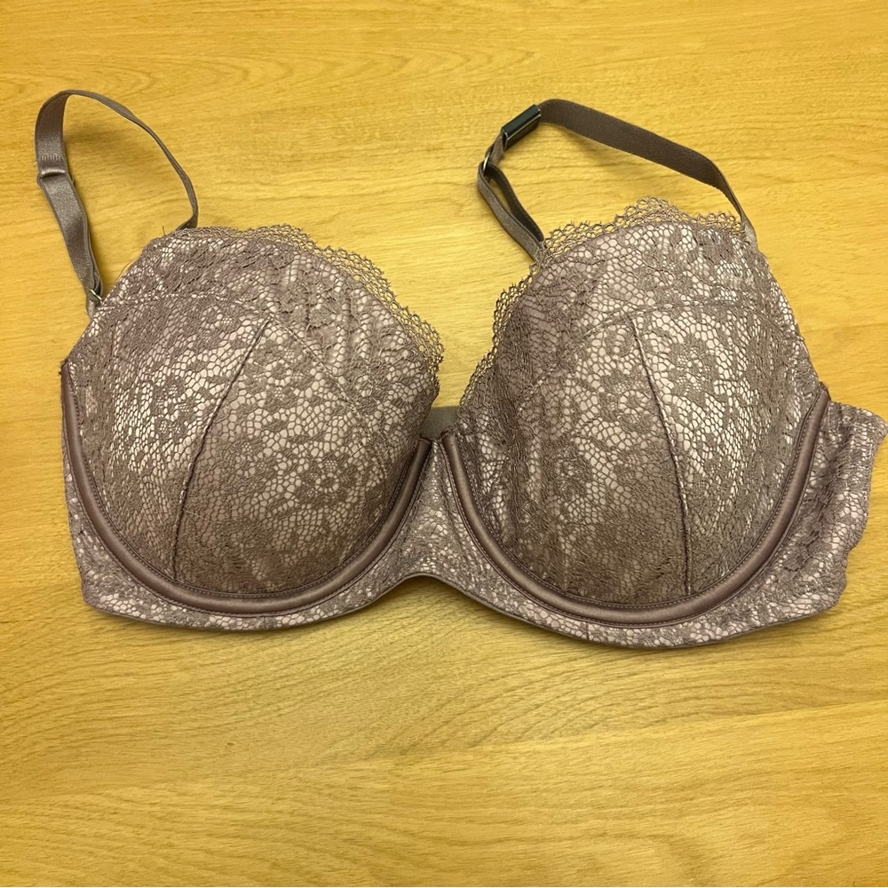 Purple Lace Victoria Secret Bra (32DD)